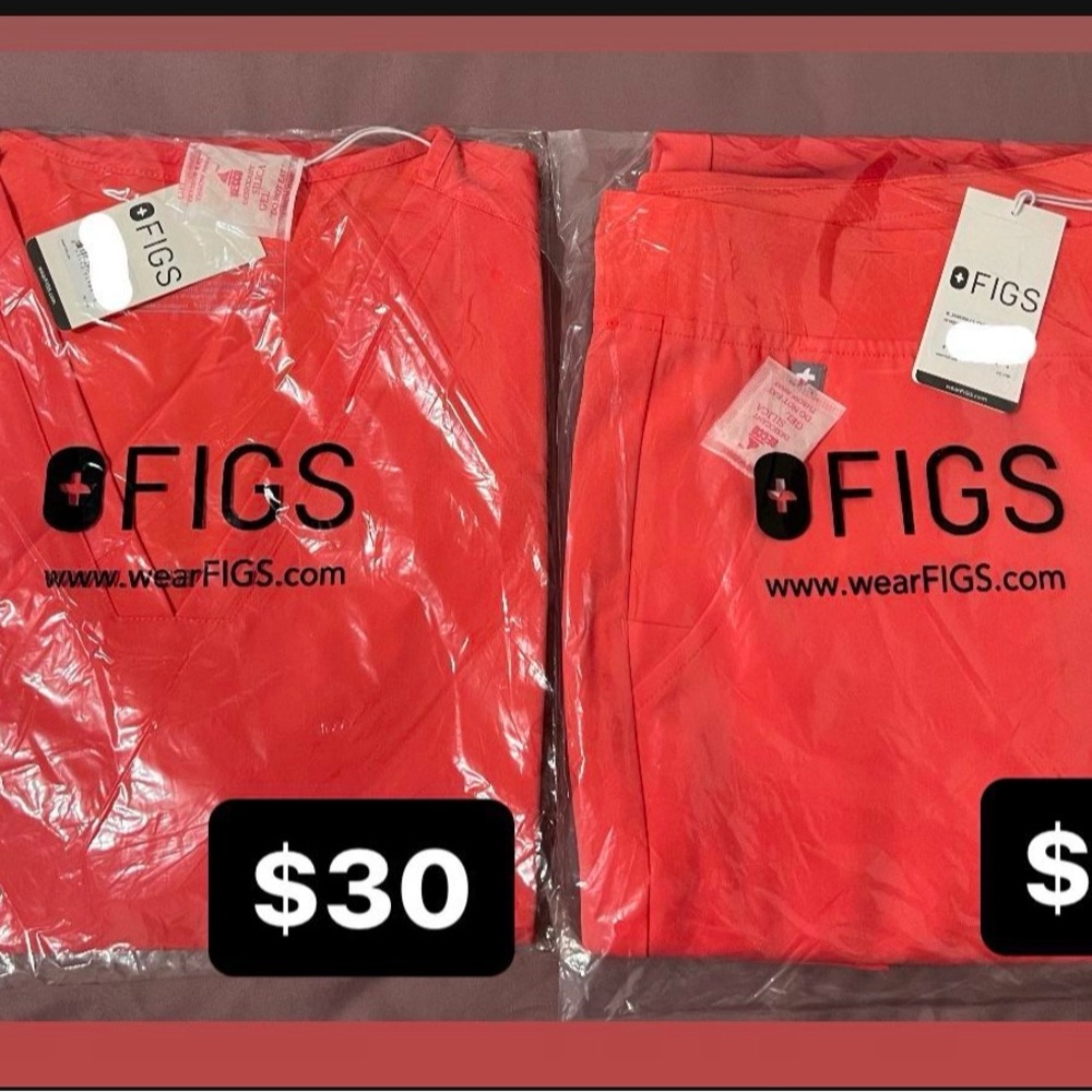 Figs Red Scrub Set